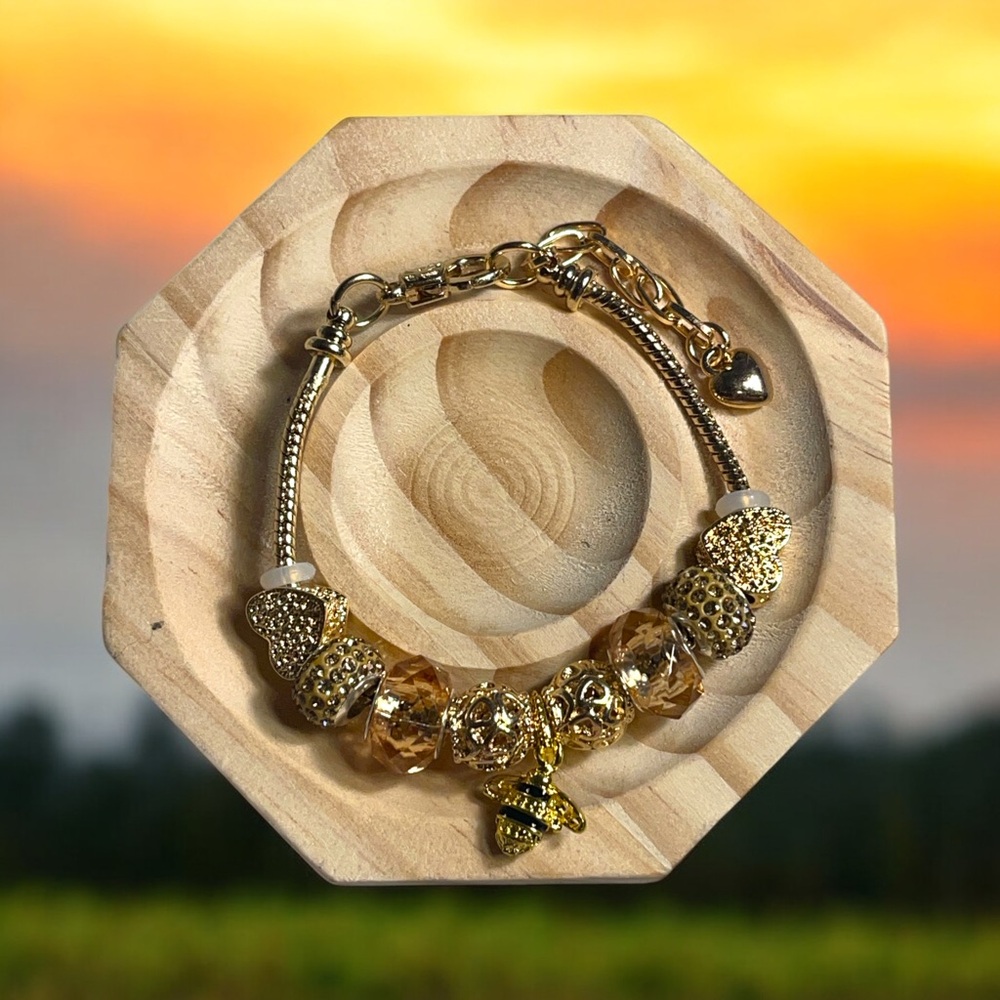 Elegant Gold Bee Charm Bracelet